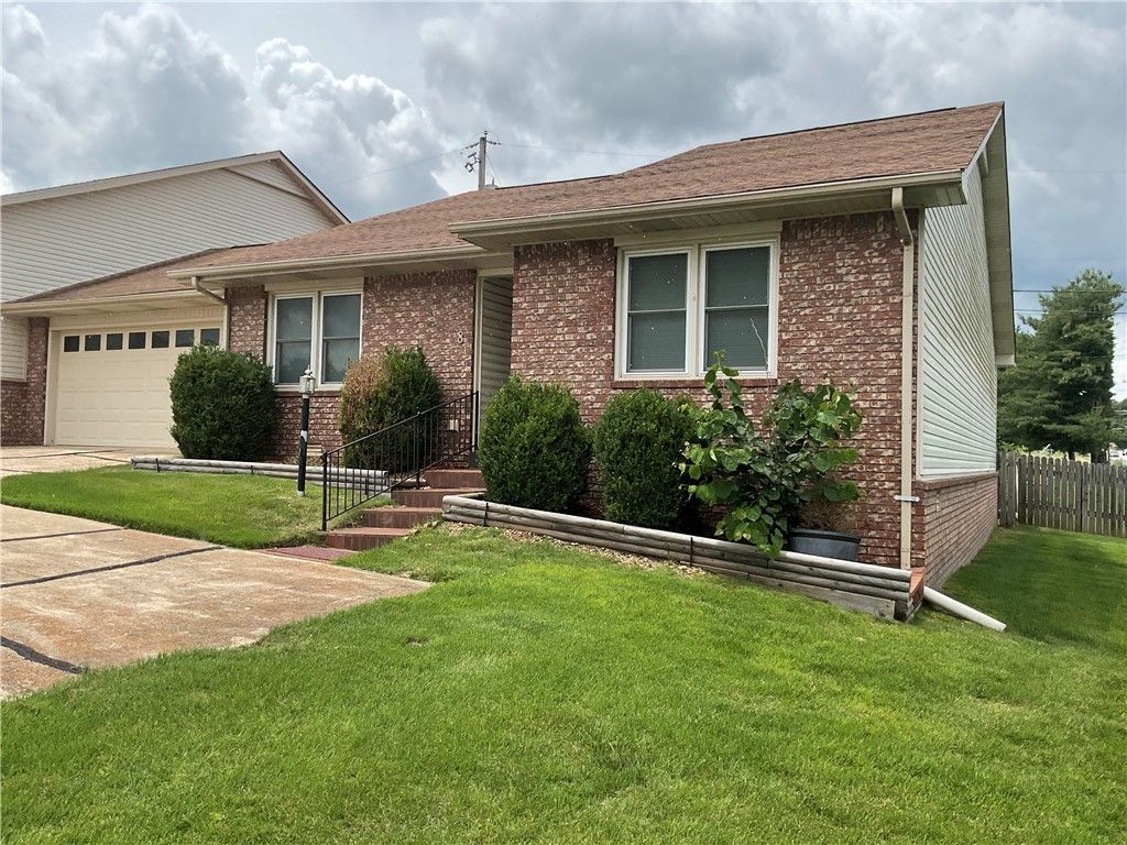 1800 Capps Road 8, Harrison, AR 72601