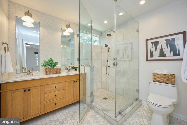 5631 FORT CORLORAN DR, Burke, VA 22015