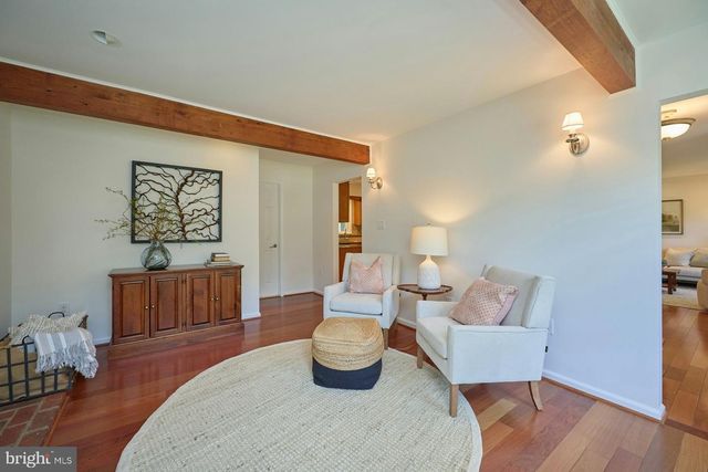 5631 FORT CORLORAN DR, Burke, VA 22015