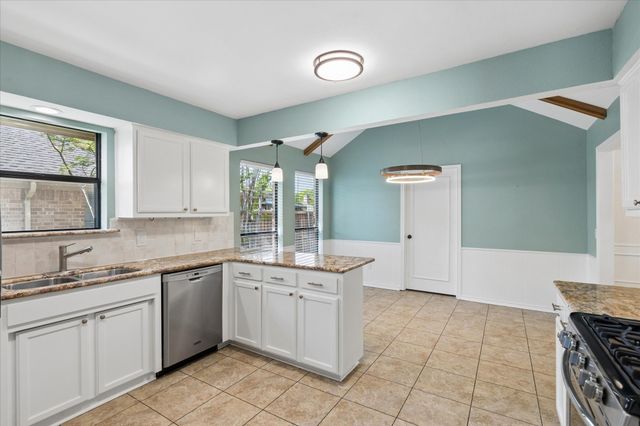 3129 Luallen Drive, Carrollton, TX 75007