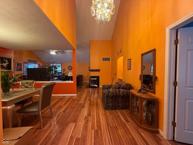 159 President Trail E, Indianapolis, IN 46229