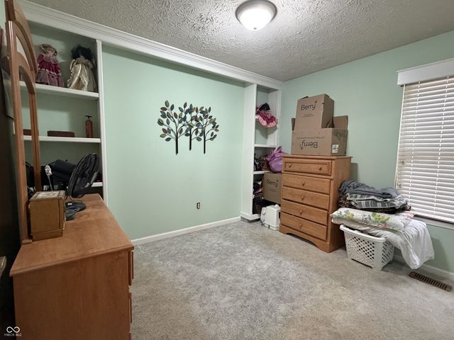 159 President Trail E, Indianapolis, IN 46229