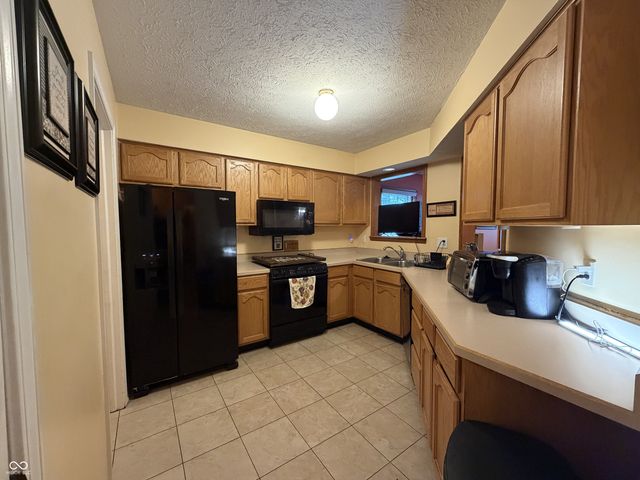 159 President Trail E, Indianapolis, IN 46229