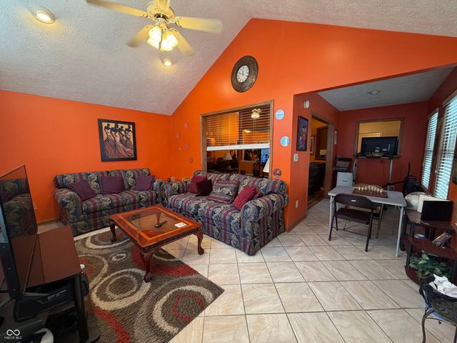 159 President Trail E, Indianapolis, IN 46229