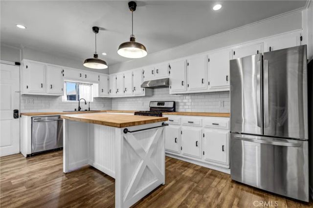 6512 Coldwater Canyon Avenue, Valley Glen, CA 91606