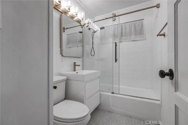6512 Coldwater Canyon Avenue, Valley Glen, CA 91606