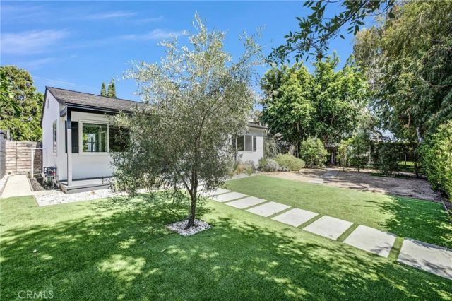 6512 Coldwater Canyon Avenue, Valley Glen, CA 91606