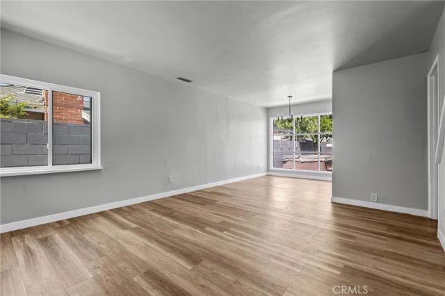 6512 Coldwater Canyon Avenue, Valley Glen, CA 91606