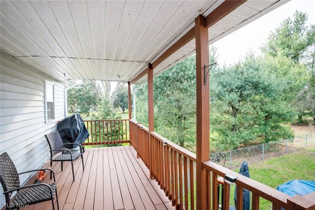 814 W 4th Street, Williamstown, WV 26187