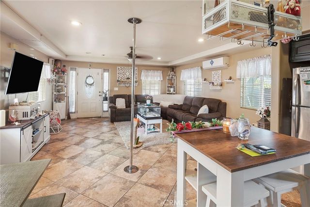 10856 Kalmia Street, Los Angeles, CA 90059