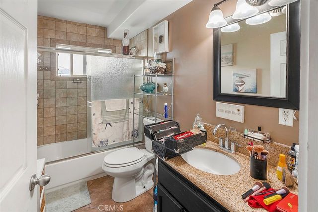 10856 Kalmia Street, Los Angeles, CA 90059