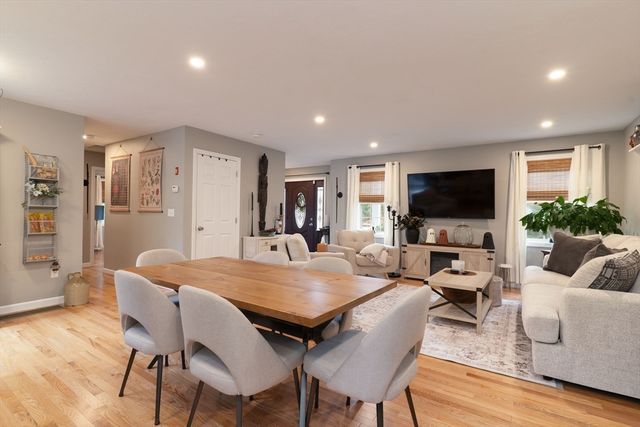 1 Leno Rd, Holland, MA 01521