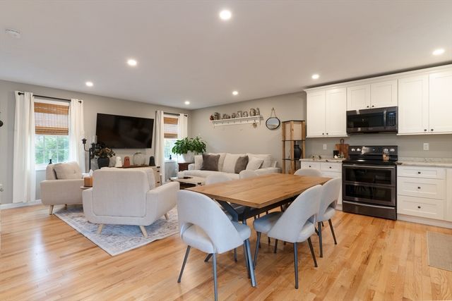 1 Leno Rd, Holland, MA 01521