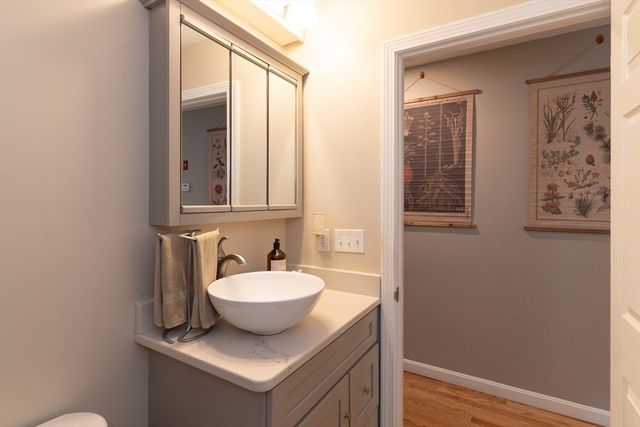 1 Leno Rd, Holland, MA 01521