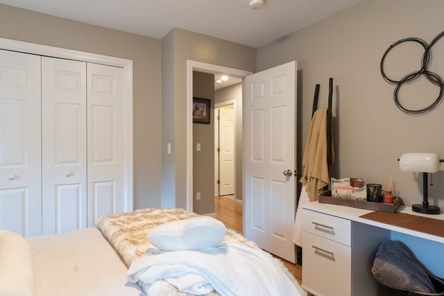 1 Leno Rd, Holland, MA 01521