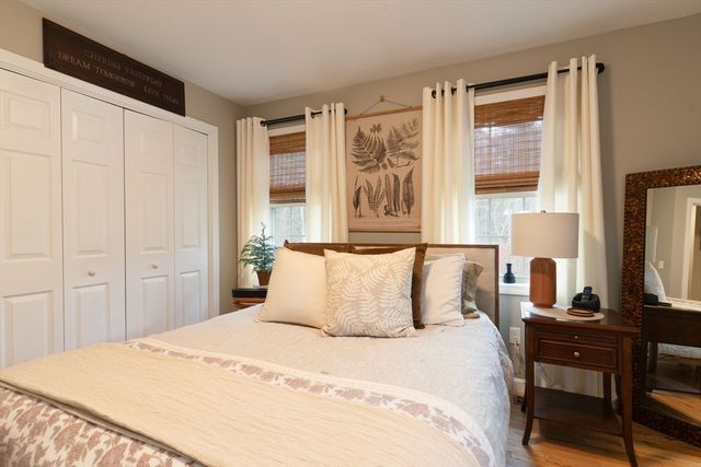 1 Leno Rd, Holland, MA 01521