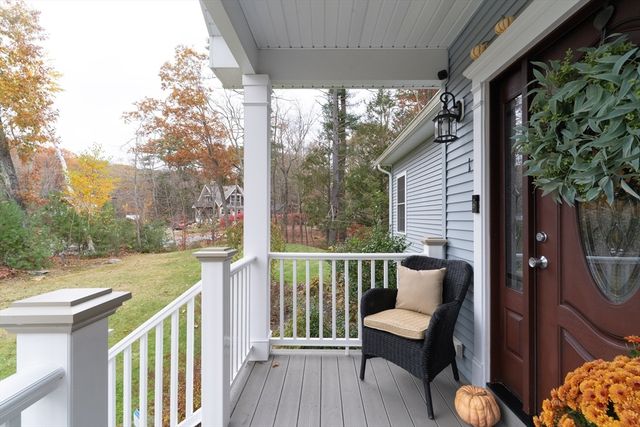 1 Leno Rd, Holland, MA 01521