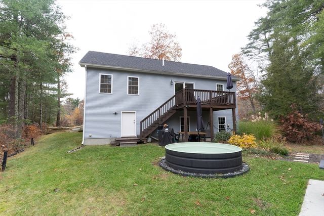 1 Leno Rd, Holland, MA 01521