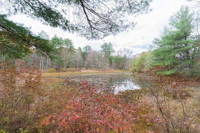 1 Leno Rd, Holland, MA 01521