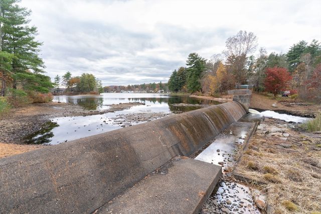 1 Leno Rd, Holland, MA 01521