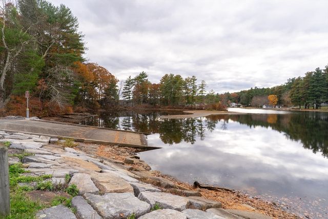 1 Leno Rd, Holland, MA 01521