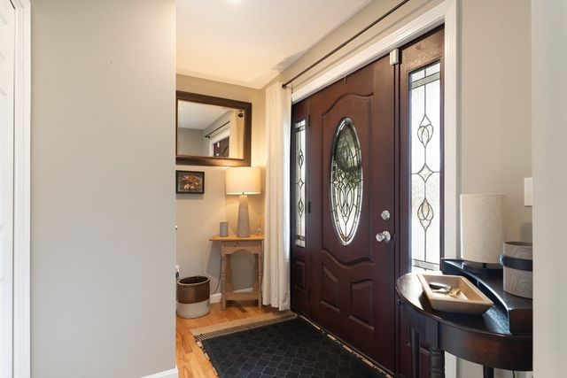 1 Leno Rd, Holland, MA 01521