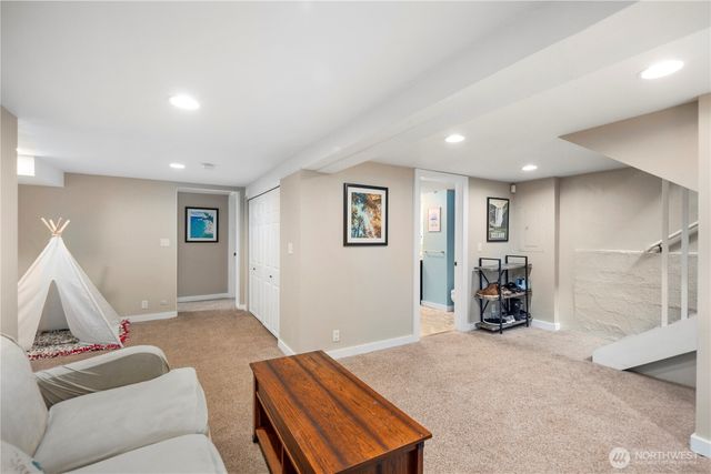 8628 20th Avenue SW, Seattle, WA 98106