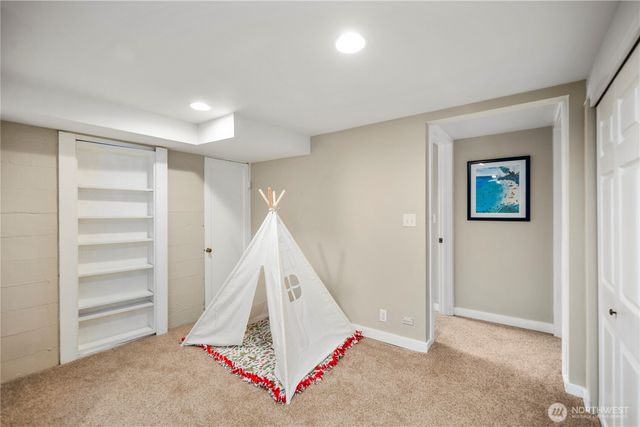 8628 20th Avenue SW, Seattle, WA 98106