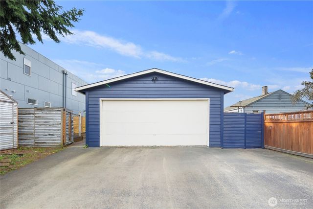 8628 20th Avenue SW, Seattle, WA 98106