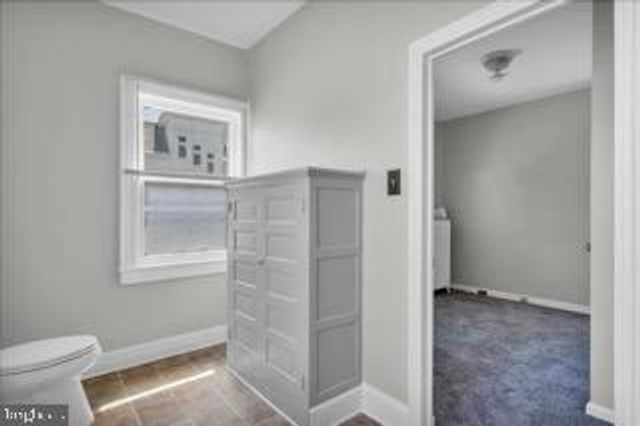 34 W BROAD ST, Burlington, NJ 08016