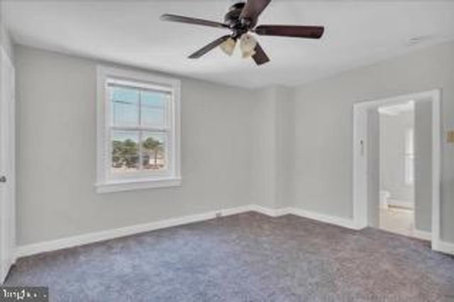 34 W BROAD ST, Burlington, NJ 08016