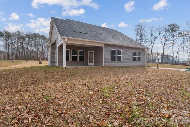 908 Westminster Drive, Statesville, NC 28677