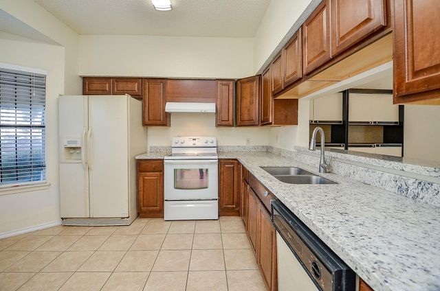 12300 Brookglade Circle 139, Houston, TX 77099