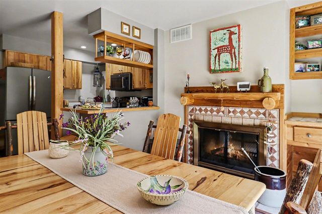 10035 Hawthorne Lane, Canadian Lakes, MI 49346