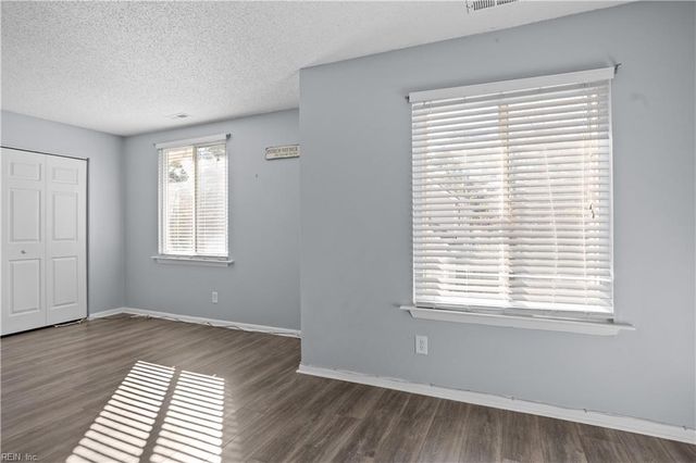 2558 Cove Point PL, Virginia Beach, VA 23454