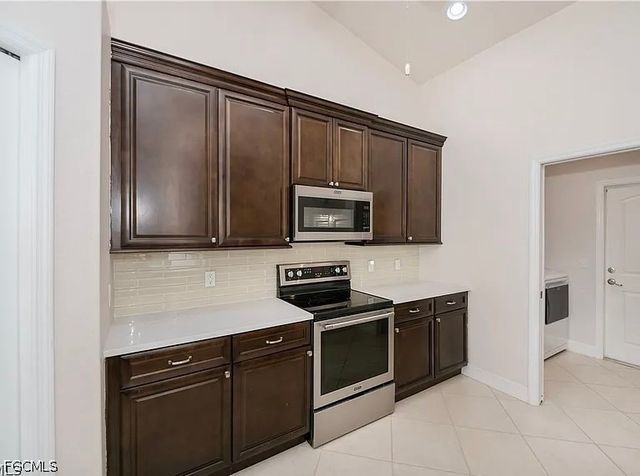 4607 SW 14th AVE, Cape Coral, FL 33914
