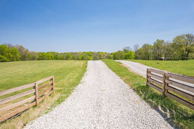0 Old Zion Rd, Columbia, TN 38401