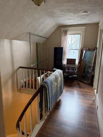 186 Maxfeild, New Bedford, MA 02740