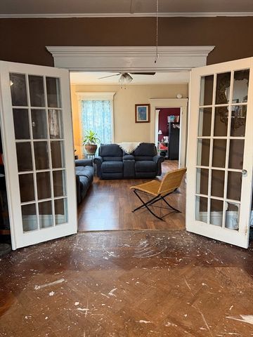 186 Maxfeild, New Bedford, MA 02740