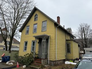 186 Maxfeild, New Bedford, MA 02740