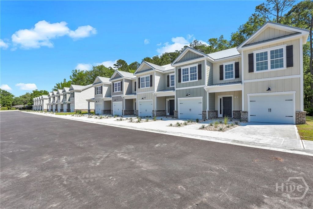 Image 1 of property listing at 105 Sherwood Court 2, Rincon, GA 31326