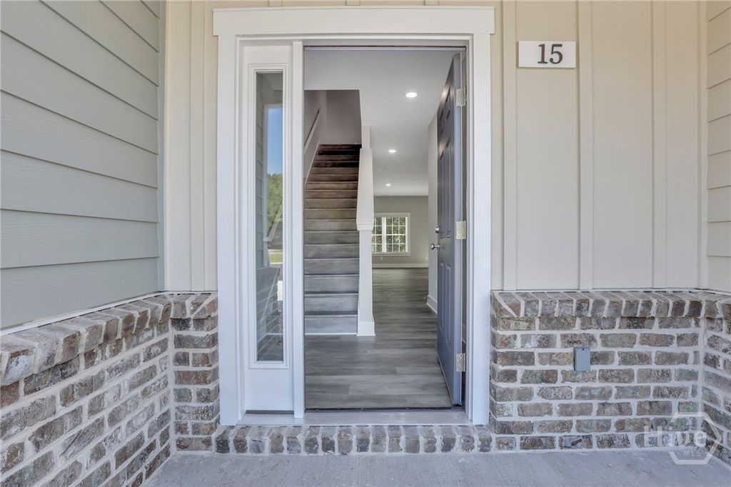 Image 4 of property listing at 105 Sherwood Court 2, Rincon, GA 31326