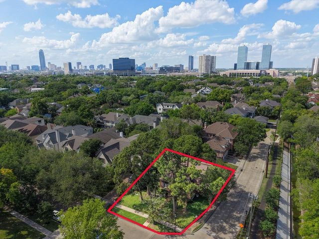 3702 Sunset Boulevard, West University Place, TX 77005
