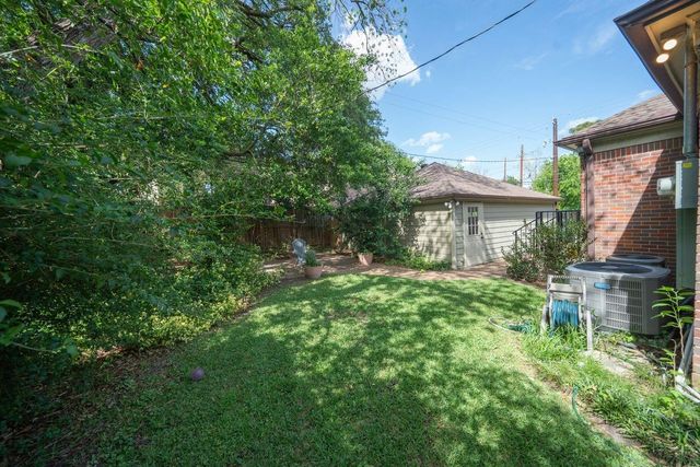 3702 Sunset Boulevard, West University Place, TX 77005