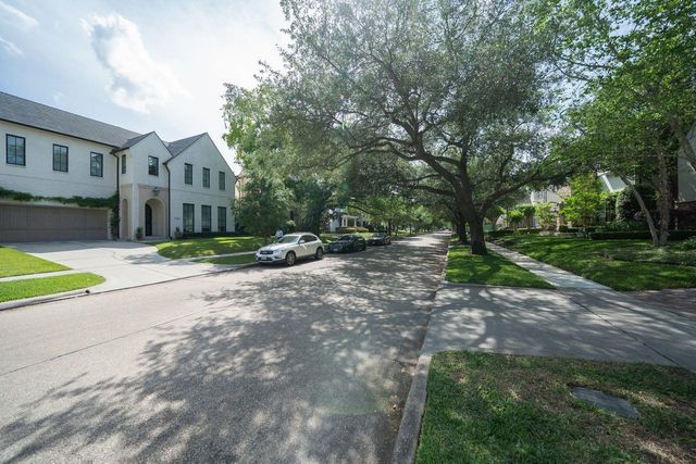 3702 Sunset Boulevard, West University Place, TX 77005