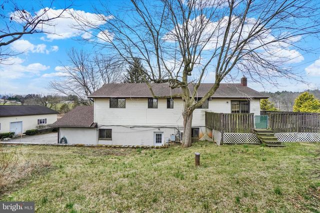 115 HILLSTREAM RD, Red Lion, PA 17356