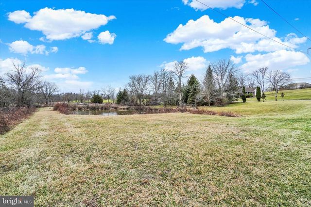 115 HILLSTREAM RD, Red Lion, PA 17356