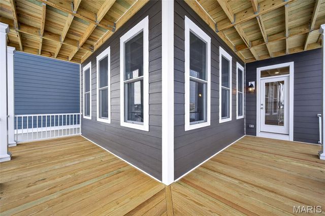 210 Marais Temps Clair Way, St Charles, MO 63301