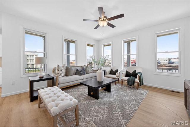 210 Marais Temps Clair Way, St Charles, MO 63301