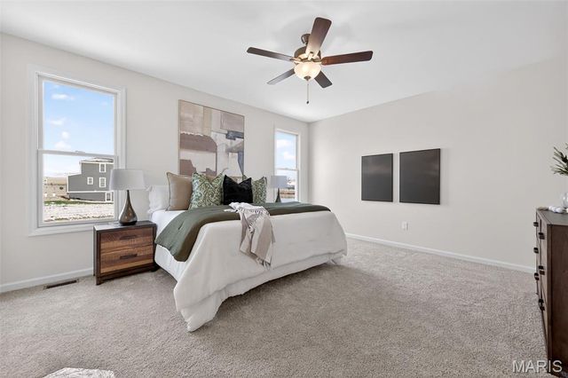 210 Marais Temps Clair Way, St Charles, MO 63301